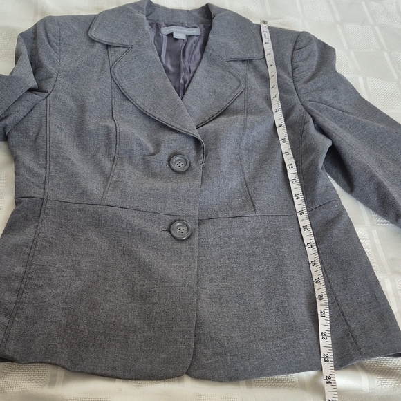 Sophisticated Charcoal Blazer for Women - Picture 10 of 16